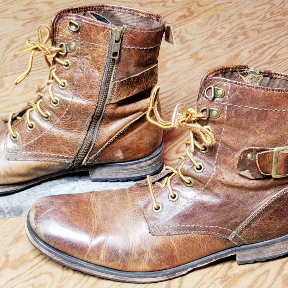 Aston Grey Boots